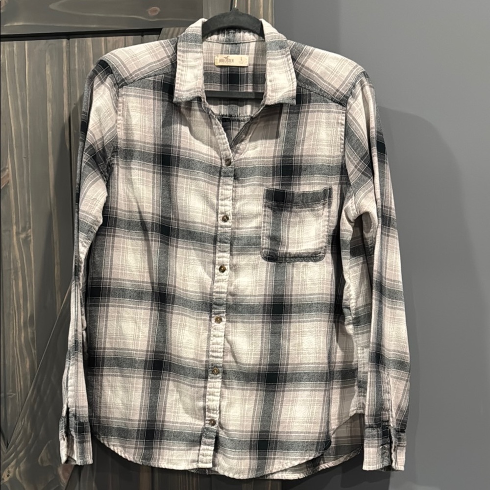 Hollister Gray and Black Plaid Button Down Shirt